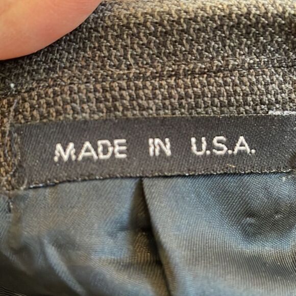 Joseph Abboud black wool suit - Picture 16 of 16